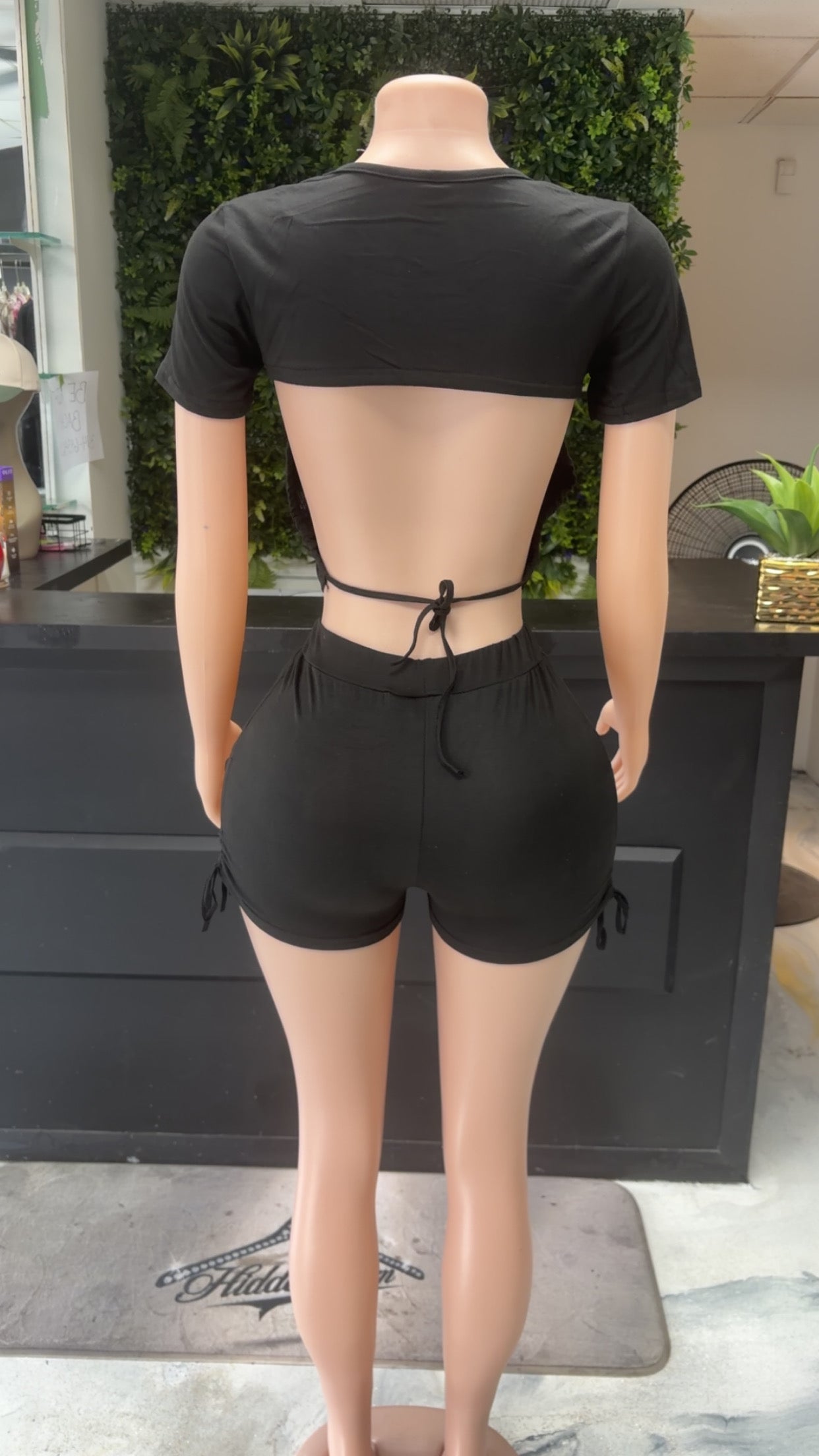 Cut Out 2 Piece
